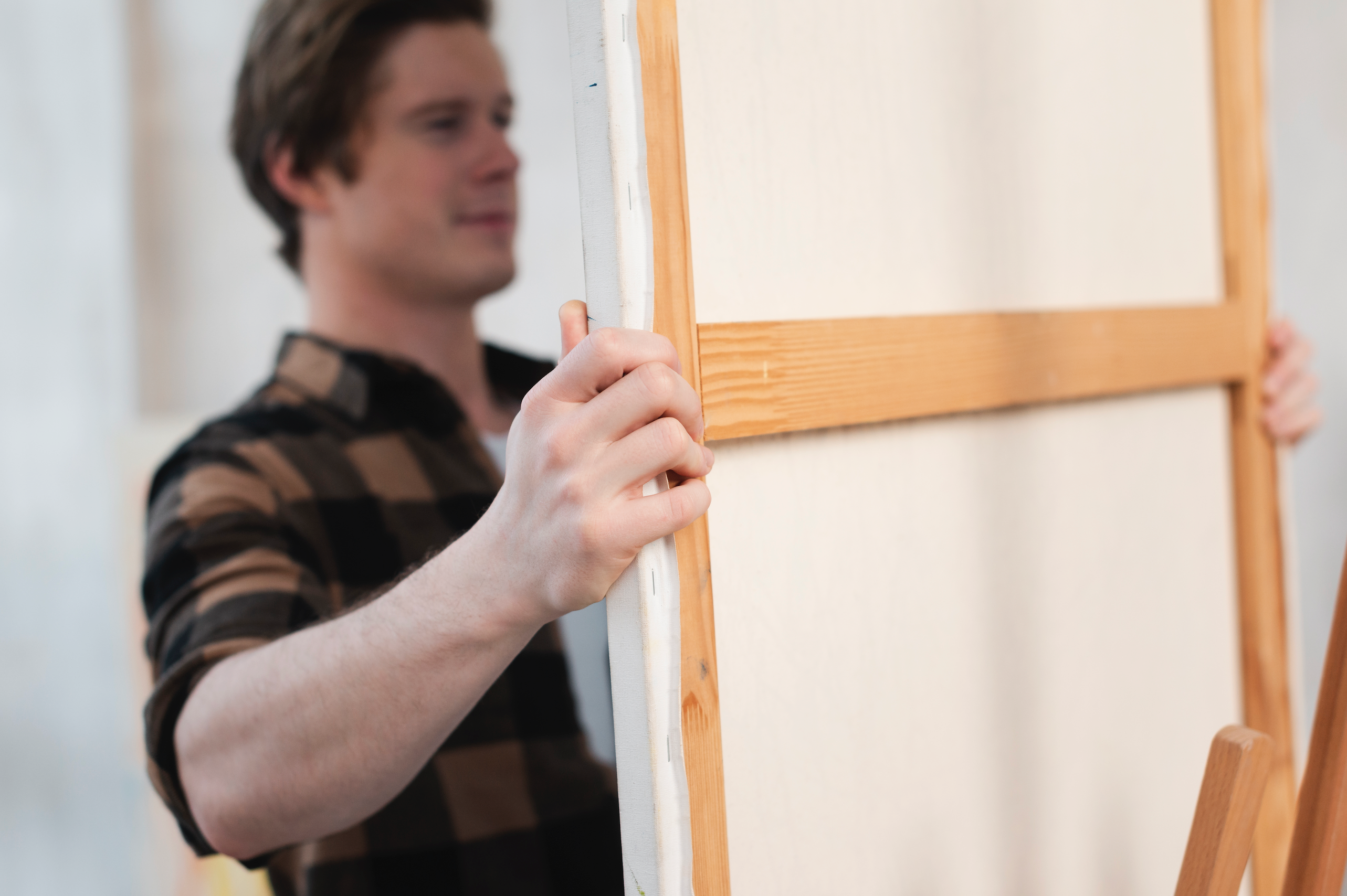 Mastering the Art of Safely Packing and Moving Your Precious Artwork
