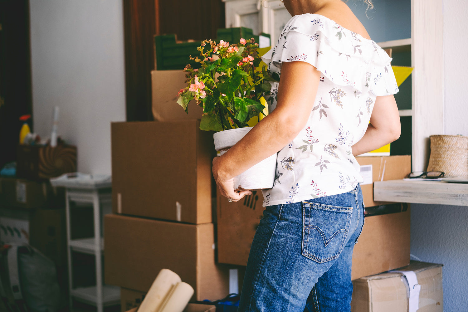 Springtime Tips for Storing with Cardboard Boxes